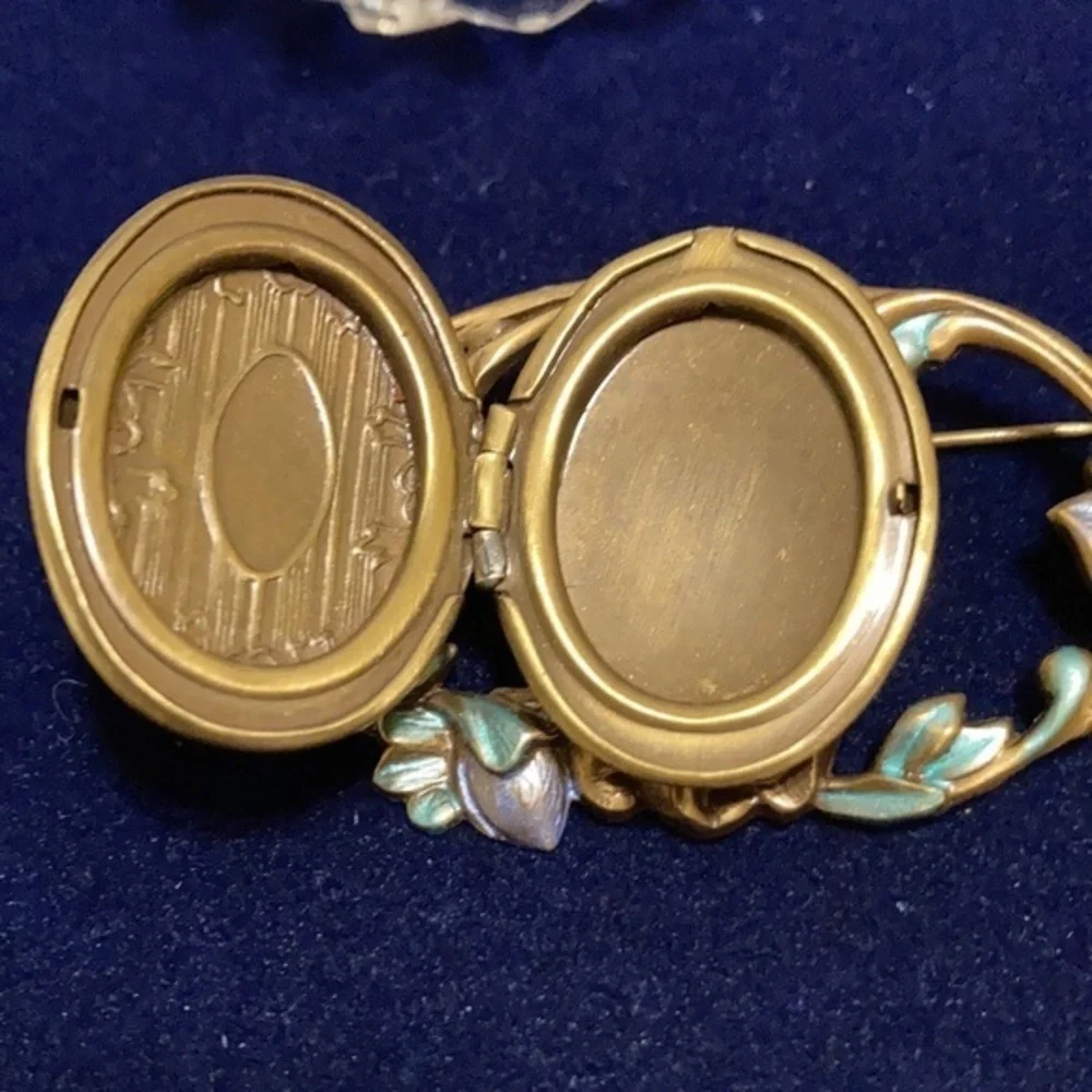 Antique style Enamel floral locket brooch